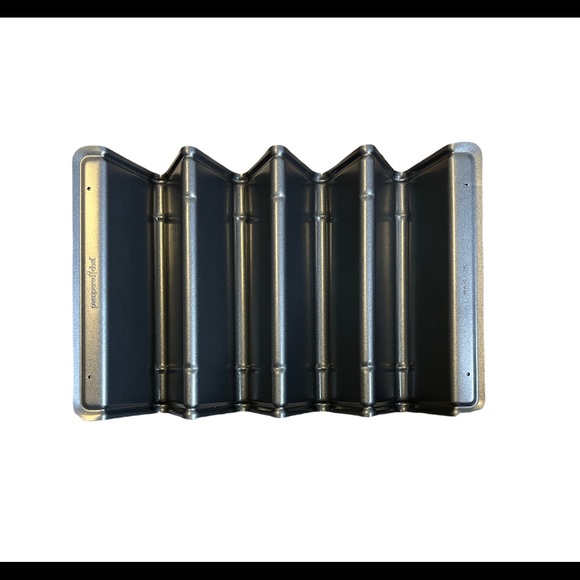 New Pampered Chef V-Shaped Baking Pan Set - Picture 1 of 5